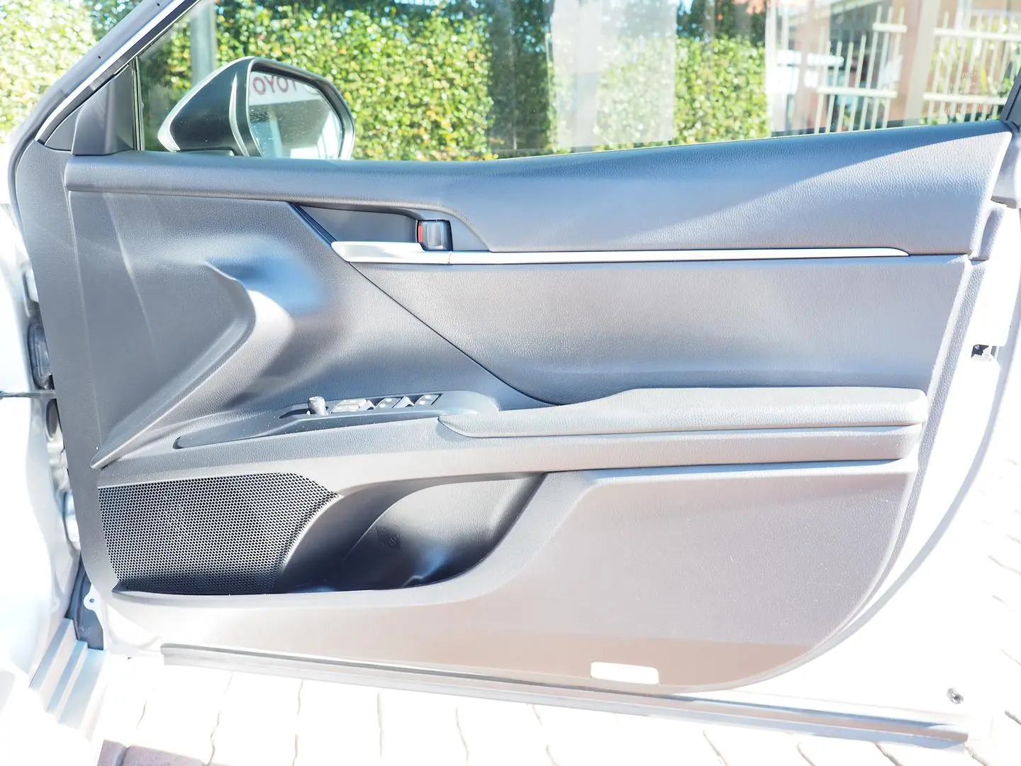 2018 Toyota Camry Gallery Image 17