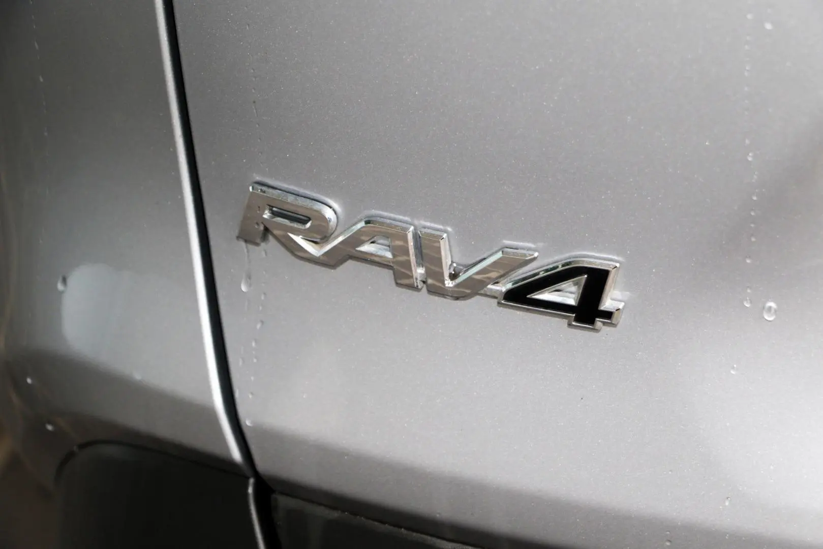 2025 Toyota RAV4 Gallery Image 20