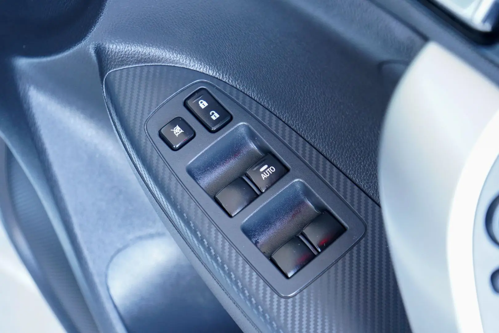 2024 Mitsubishi Eclipse Cross Gallery Image 10