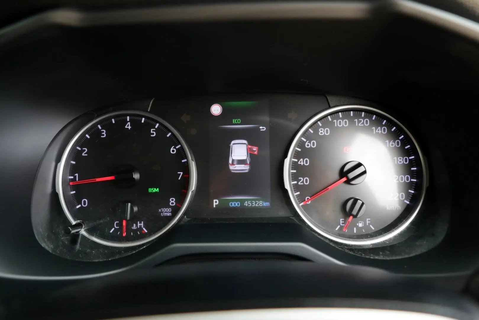 2020 Toyota RAV4 Gallery Image 12