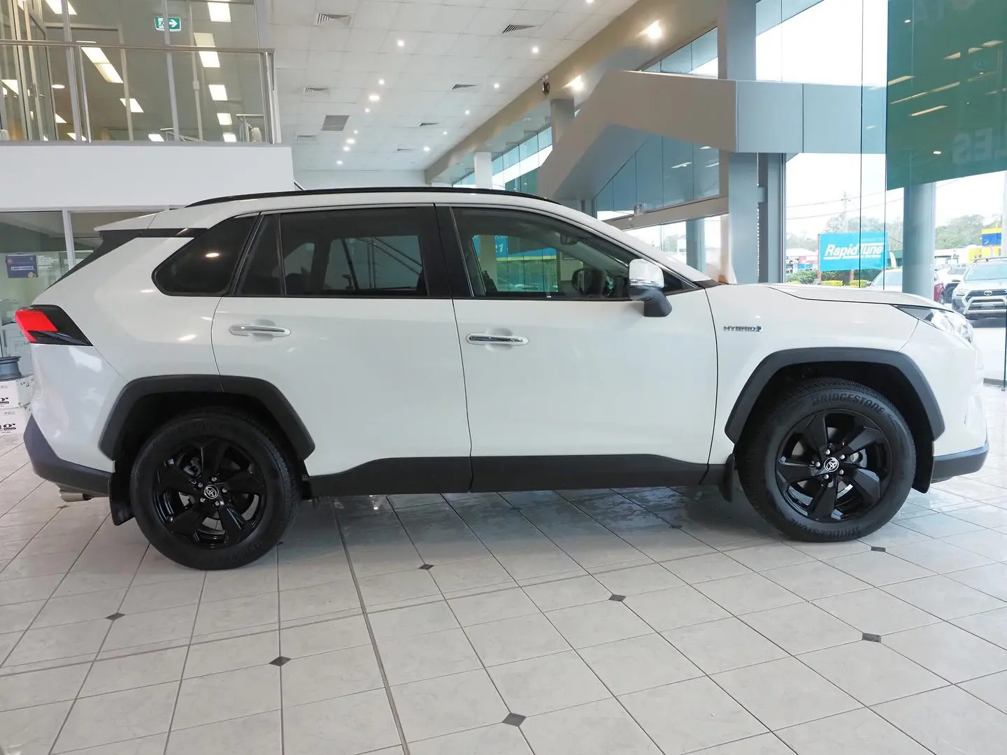 2021 Toyota RAV4 Gallery Image 8