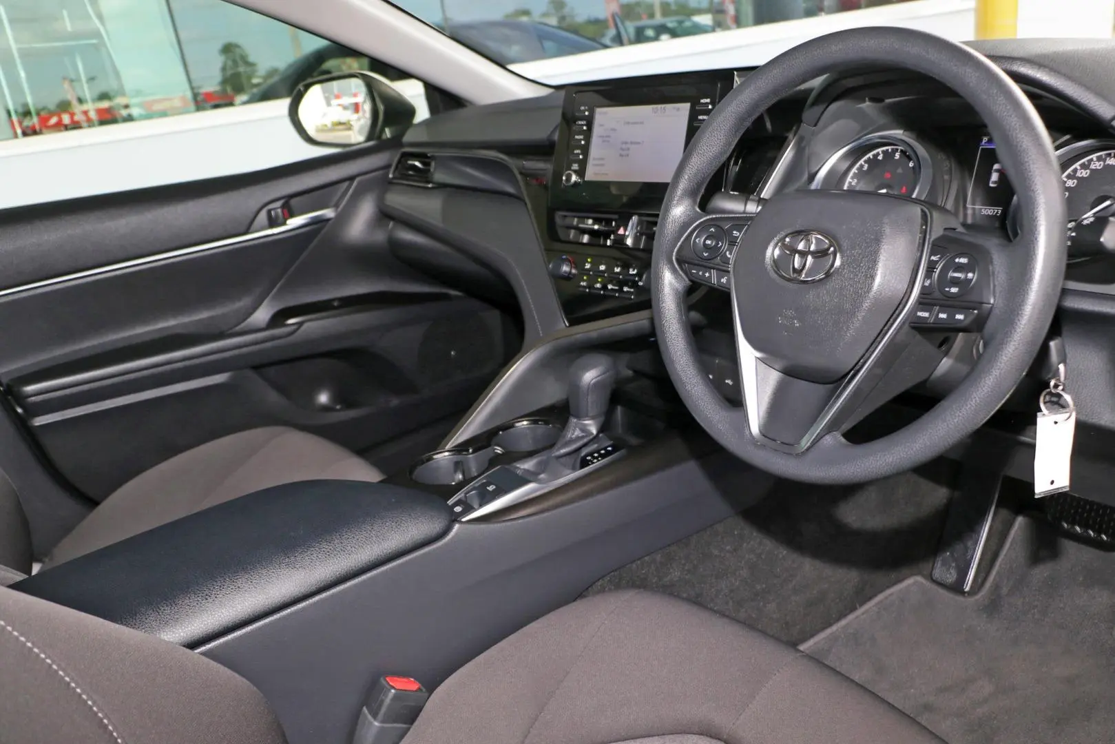 2024 Toyota Camry Gallery Image 6