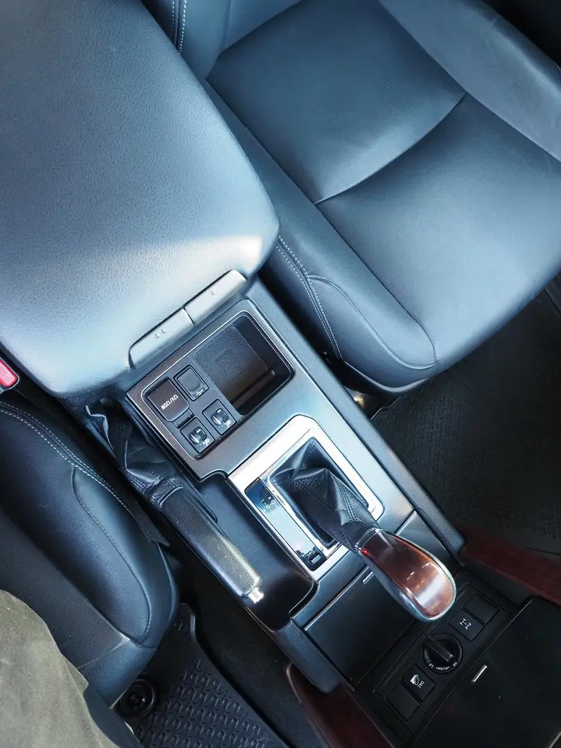 2017 Toyota Landcruiser Prado Gallery Image 25