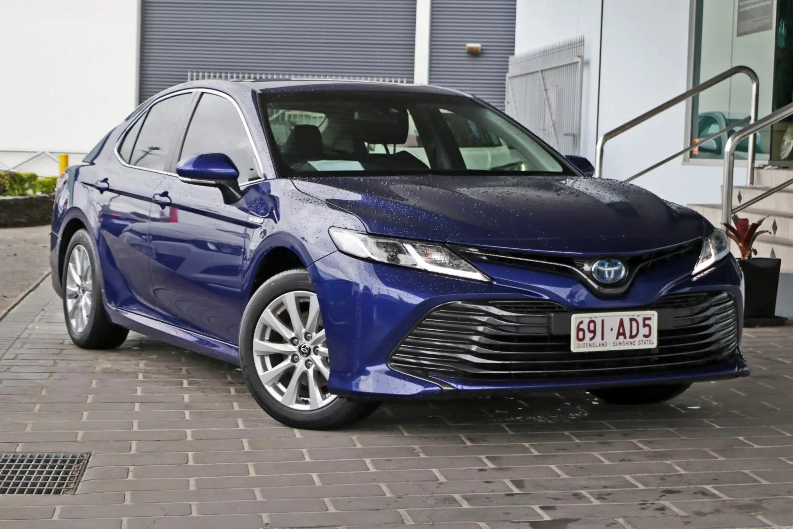 2020 Toyota Camry Gallery Image 3