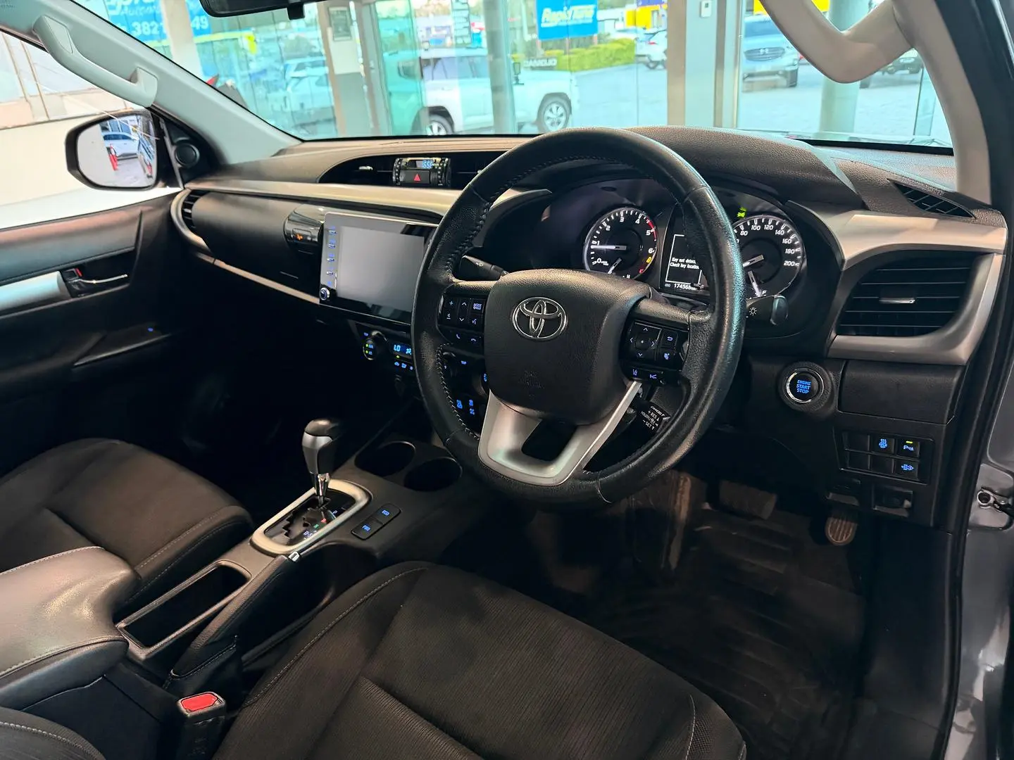 2023 Toyota Hilux Gallery Image 4