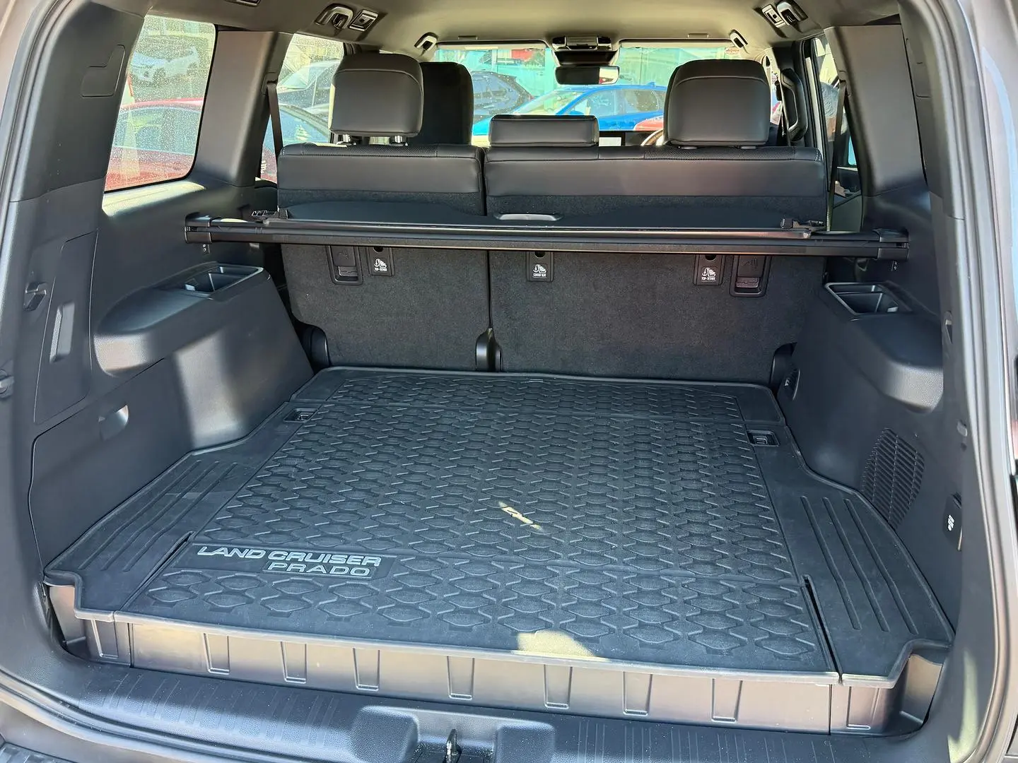 2025 Toyota Landcruiser Prado Gallery Image 5