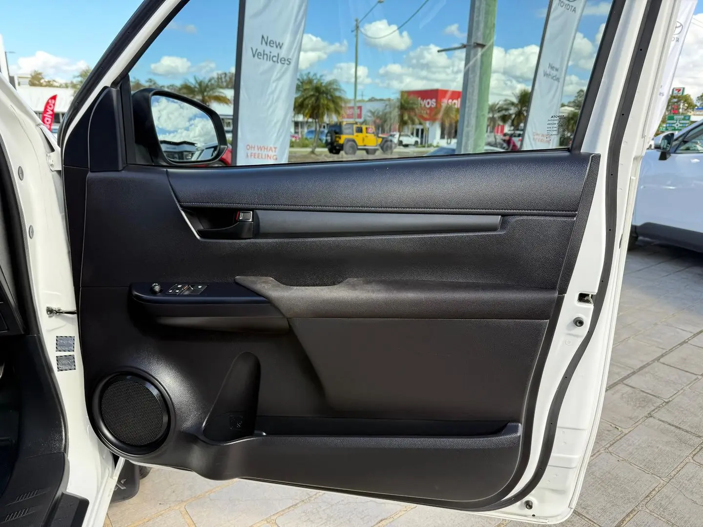 2018 Toyota Hilux Gallery Image 13