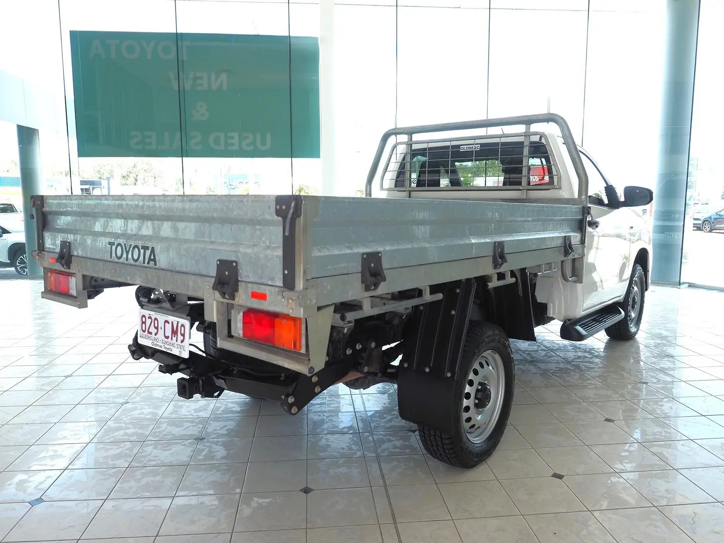 2021 Toyota Hilux Gallery Image 9