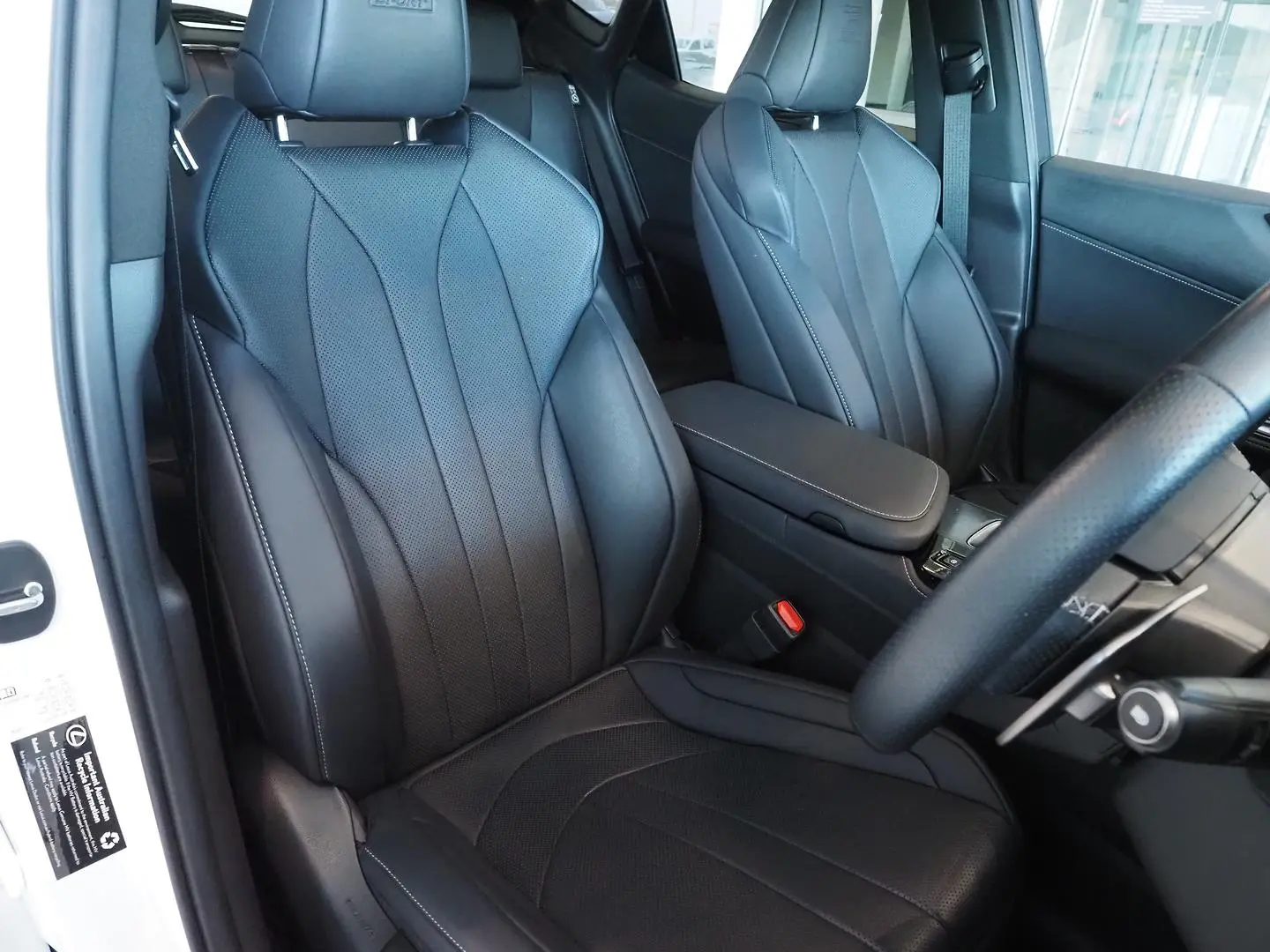 2024 Lexus NX Gallery Image 3