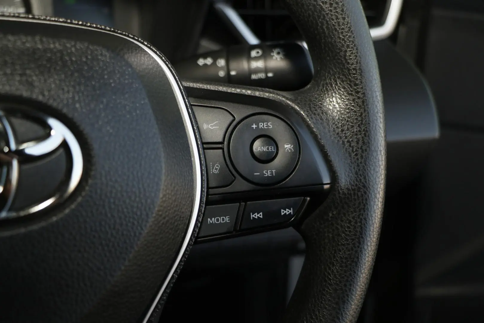 2020 Toyota Corolla Gallery Image 17