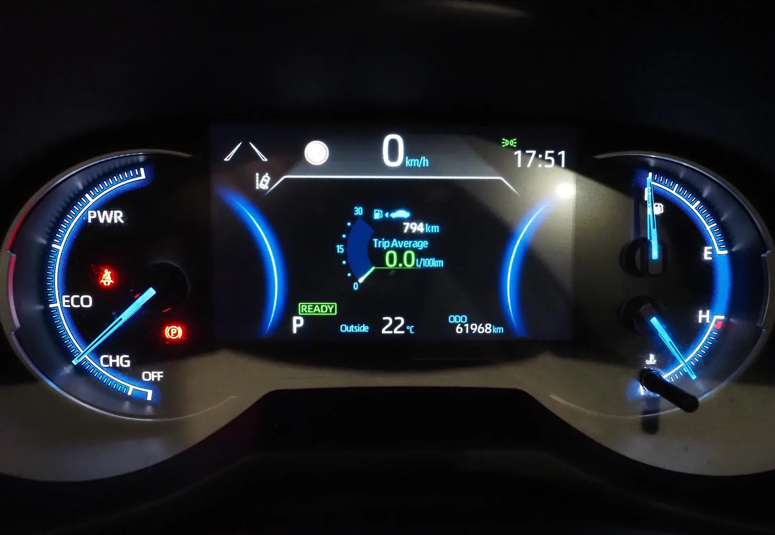 2024 Toyota RAV4 Gallery Image 23