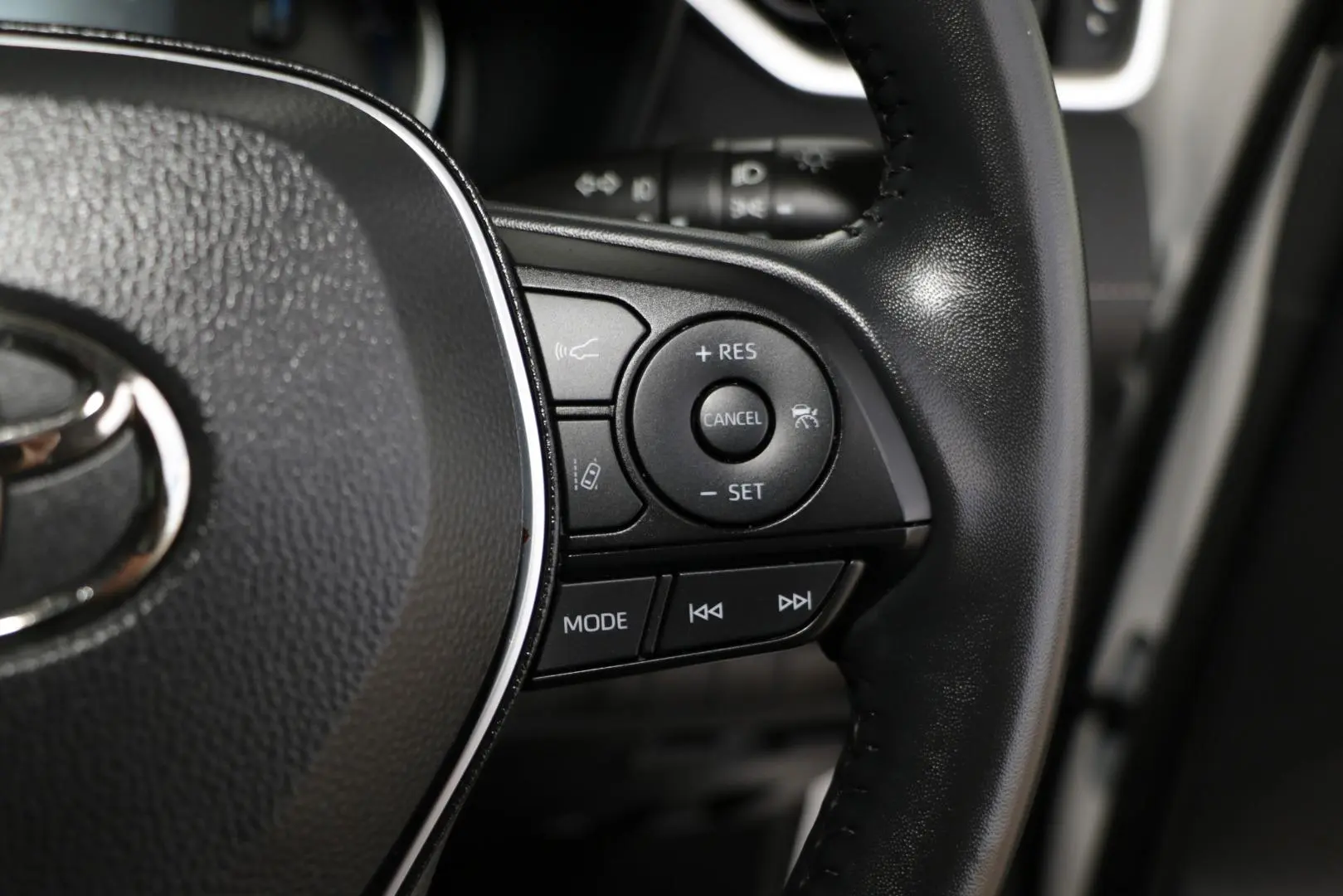 2024 Toyota RAV4 Gallery Image 15