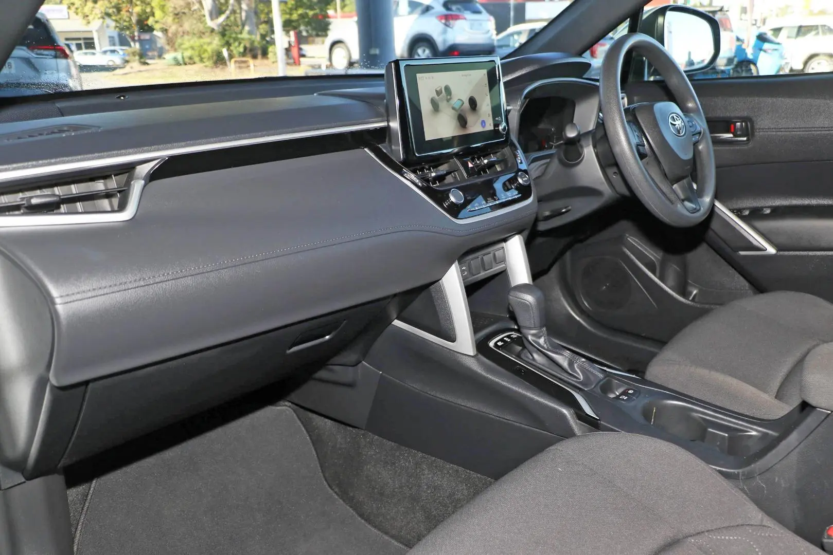 2024 Toyota Corolla Cross Gallery Image 9