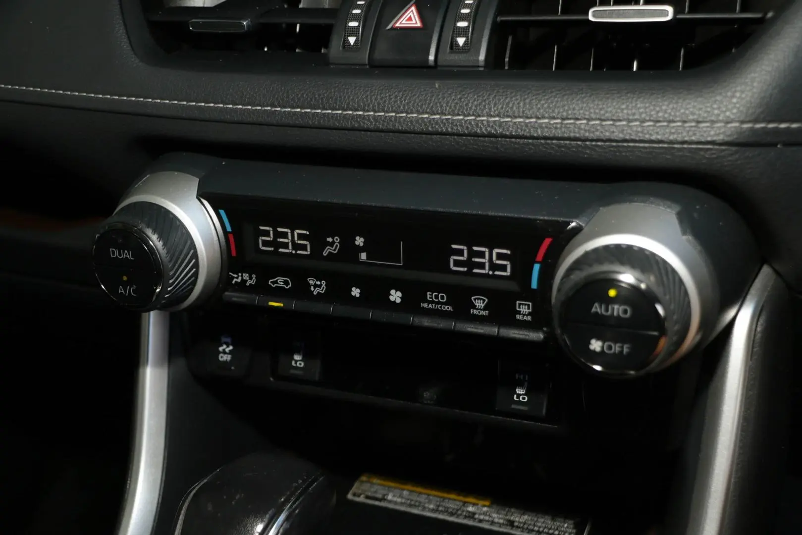 2021 Toyota RAV4 Gallery Image 21