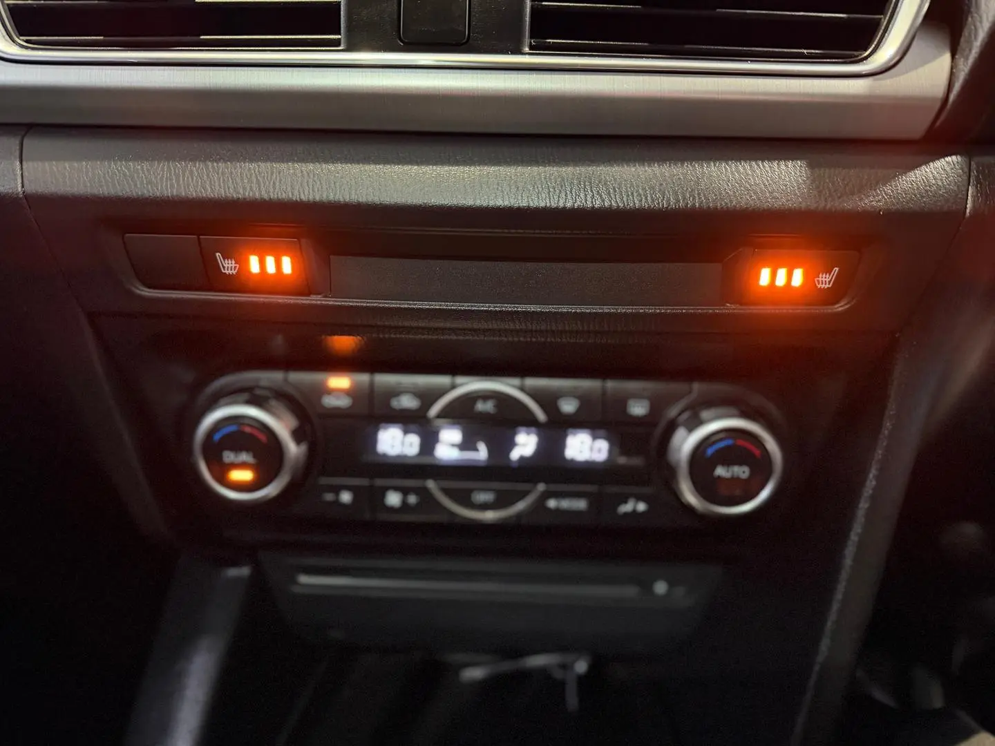 2014 Mazda 3 Gallery Image 25