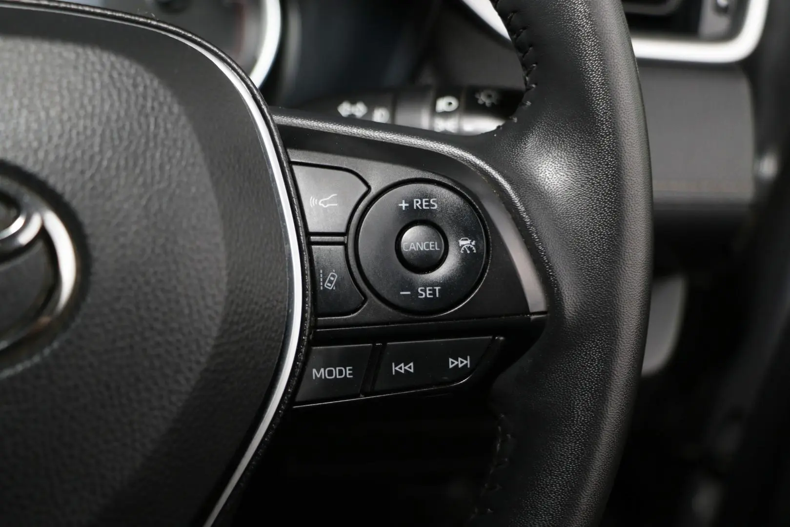 2024 Toyota RAV4 Gallery Image 15