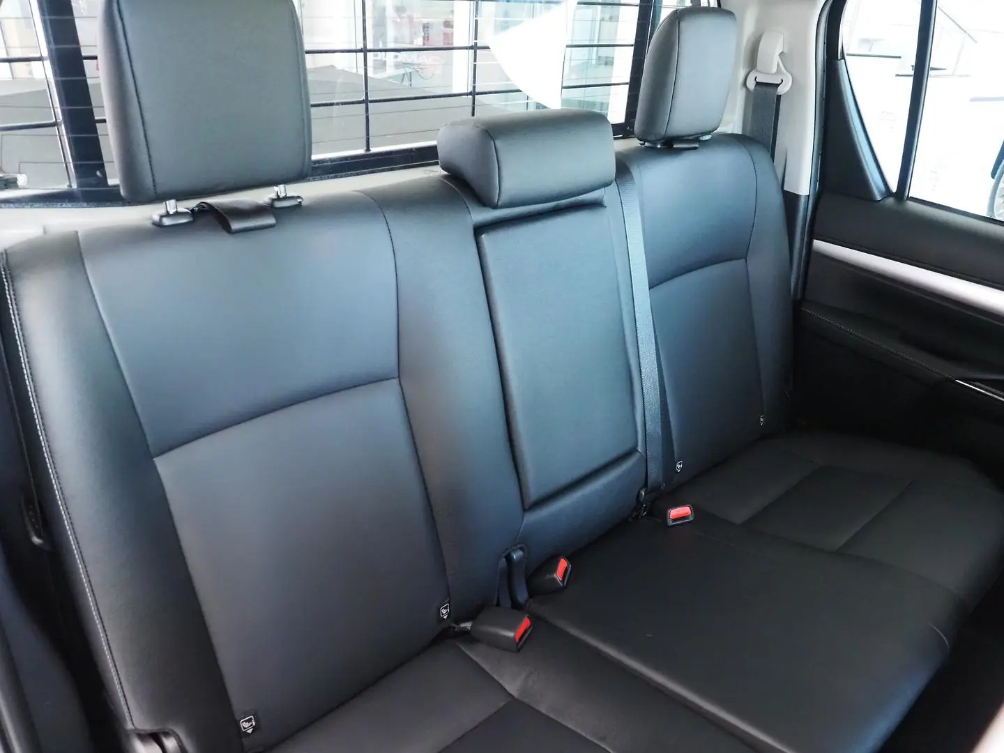 2025 Toyota Hilux Gallery Image 17