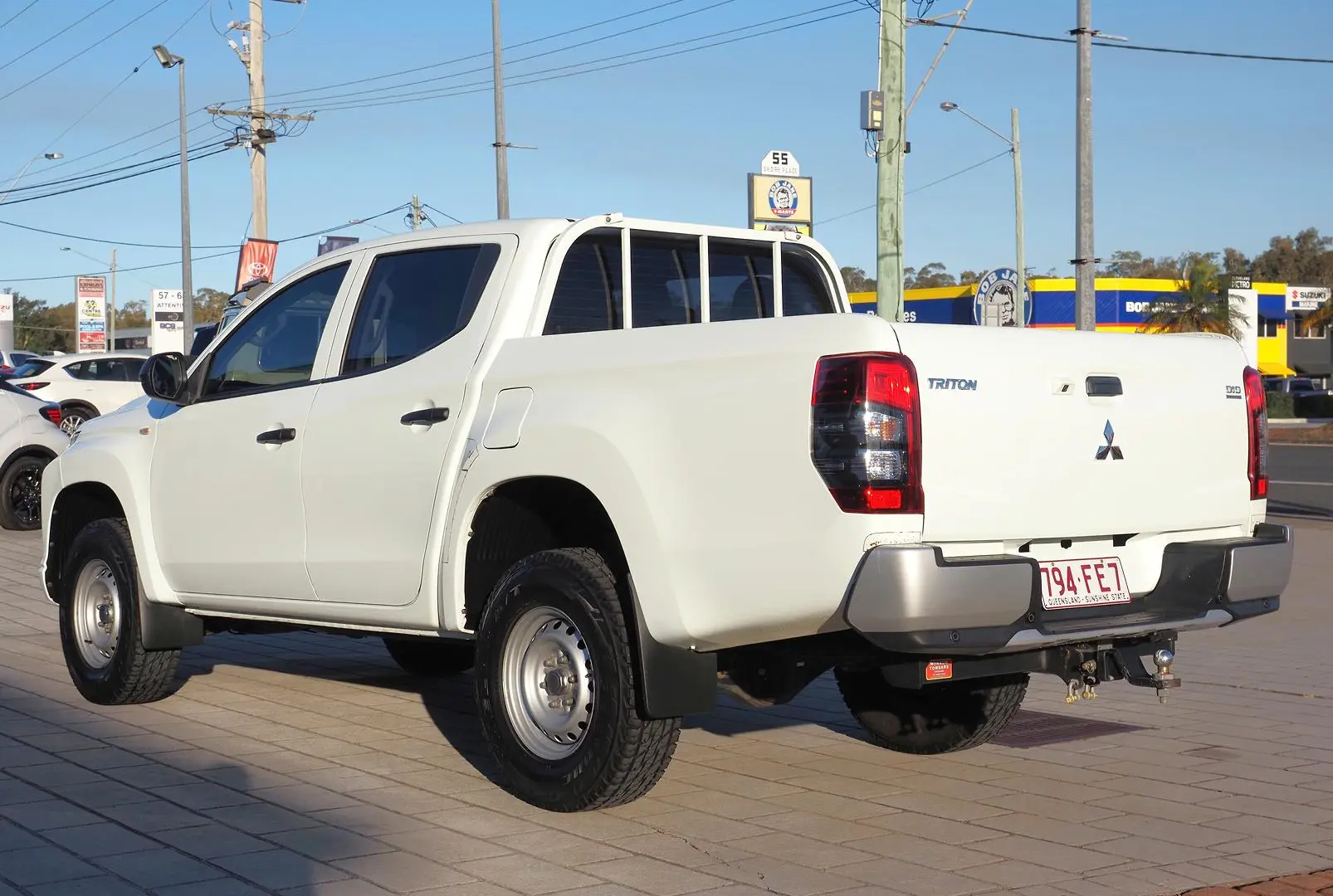 2019 Mitsubishi Triton Gallery Image 9