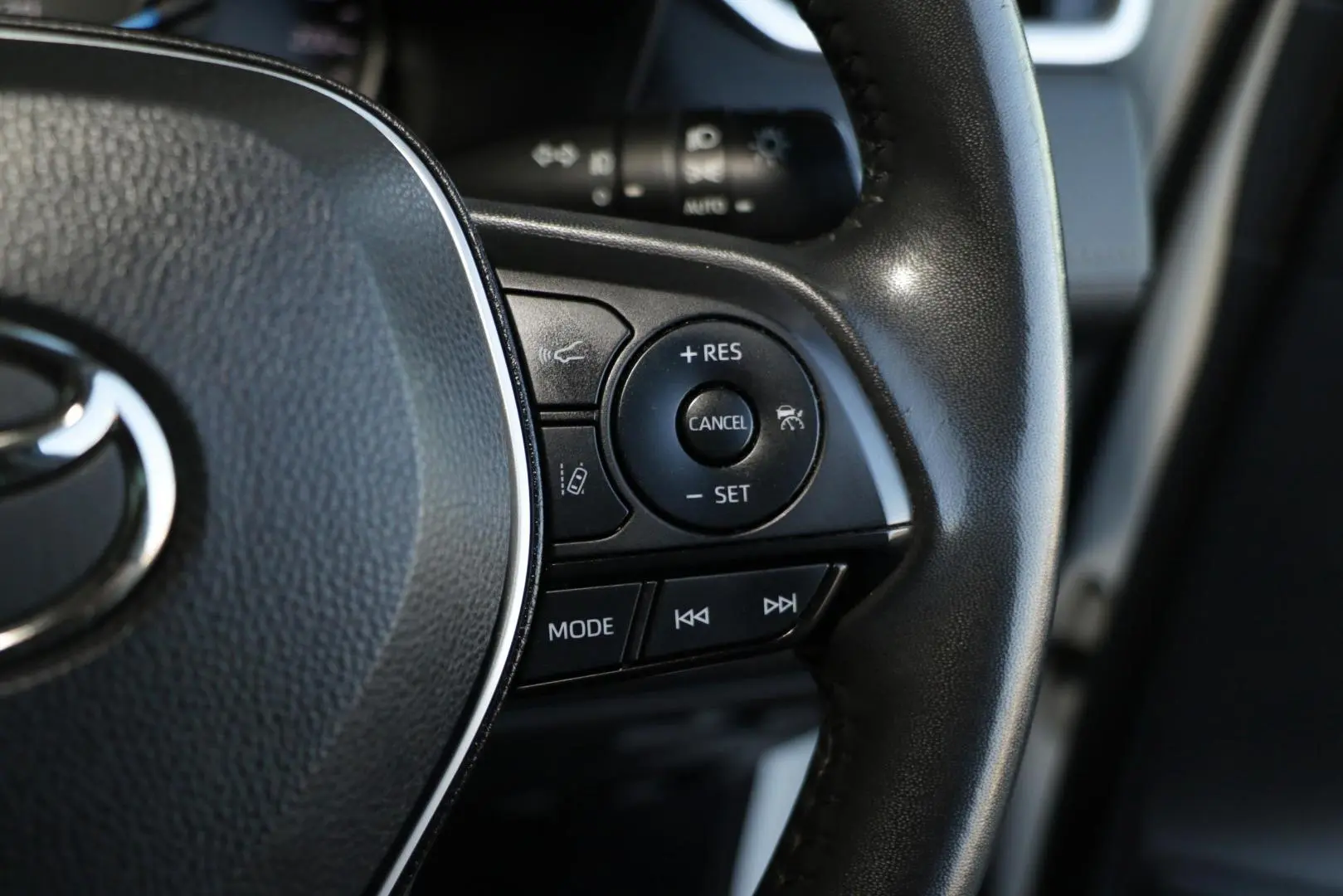 2022 Toyota RAV4 Gallery Image 17