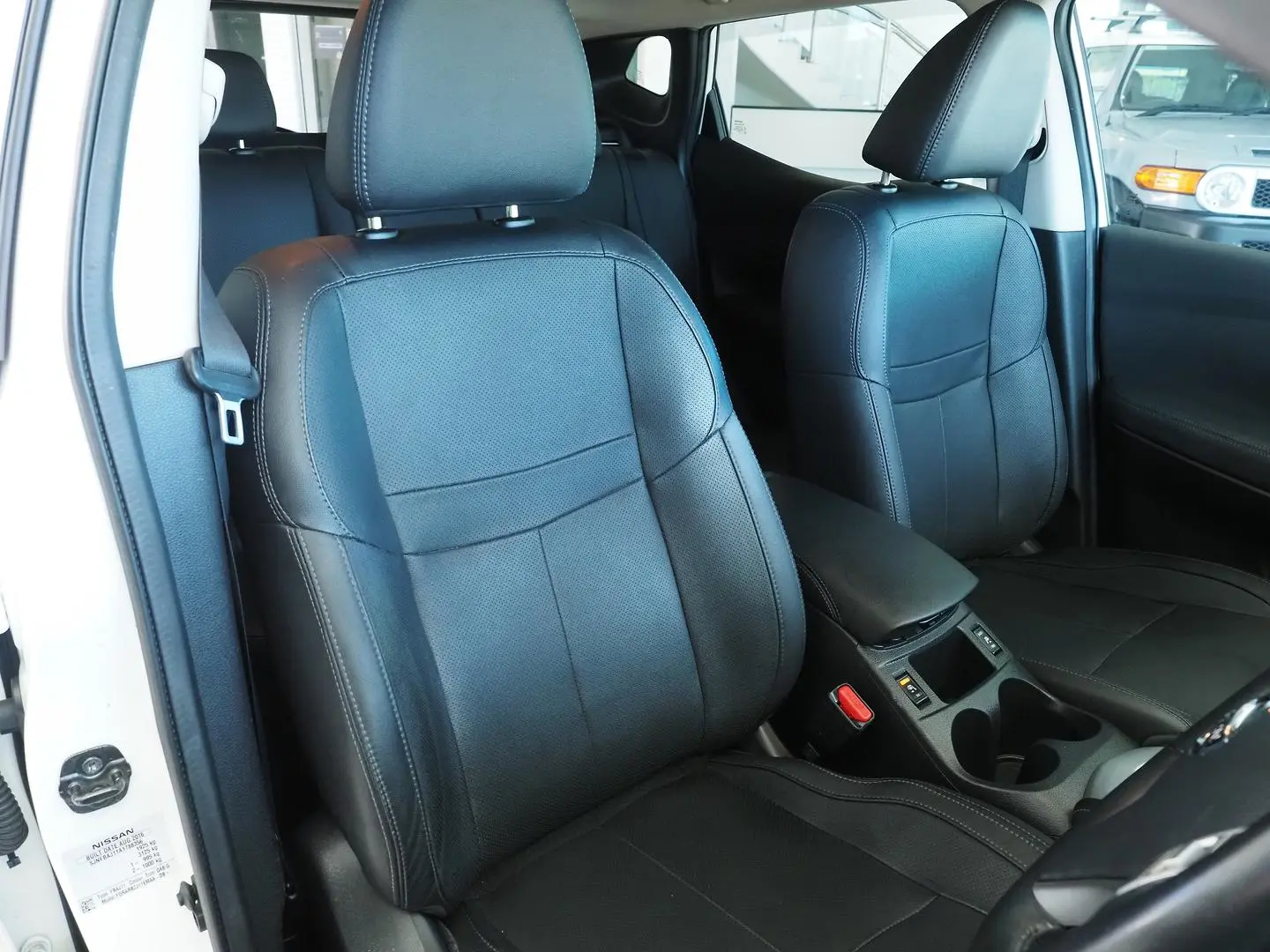 2016 Nissan QASHQAI Gallery Image 15