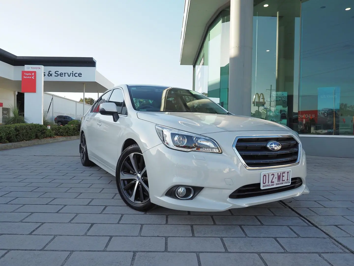 2015 Subaru Liberty Gallery Image 1