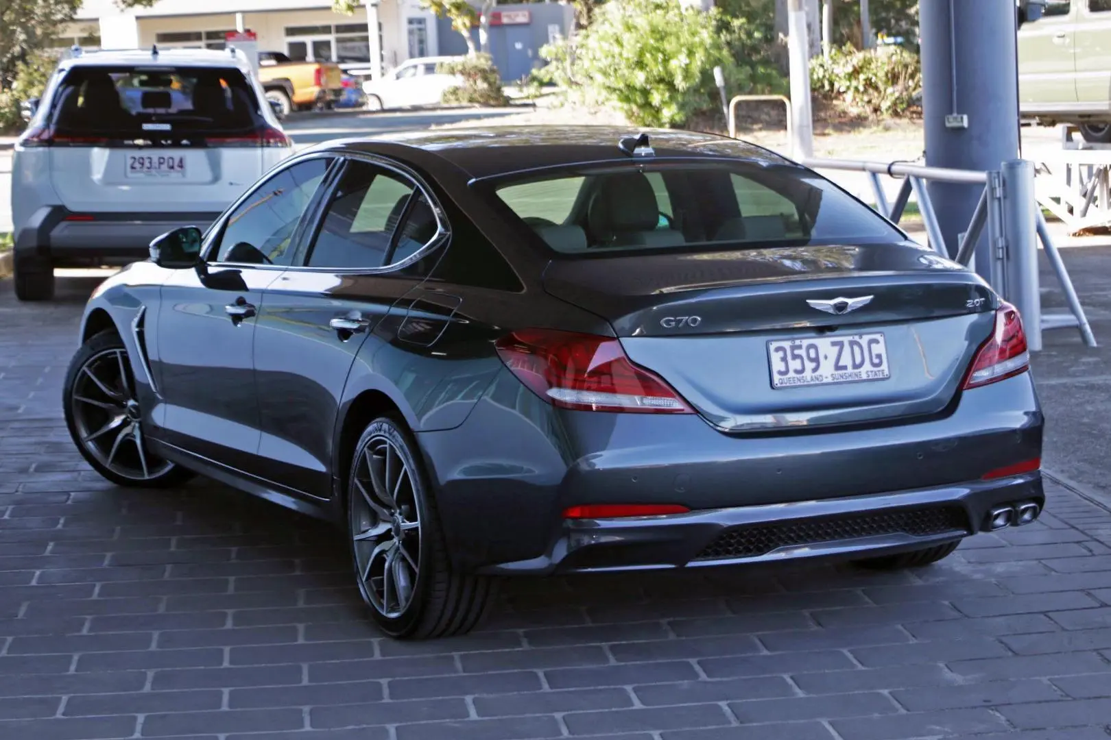 2019 Genesis G70 Gallery Image 2