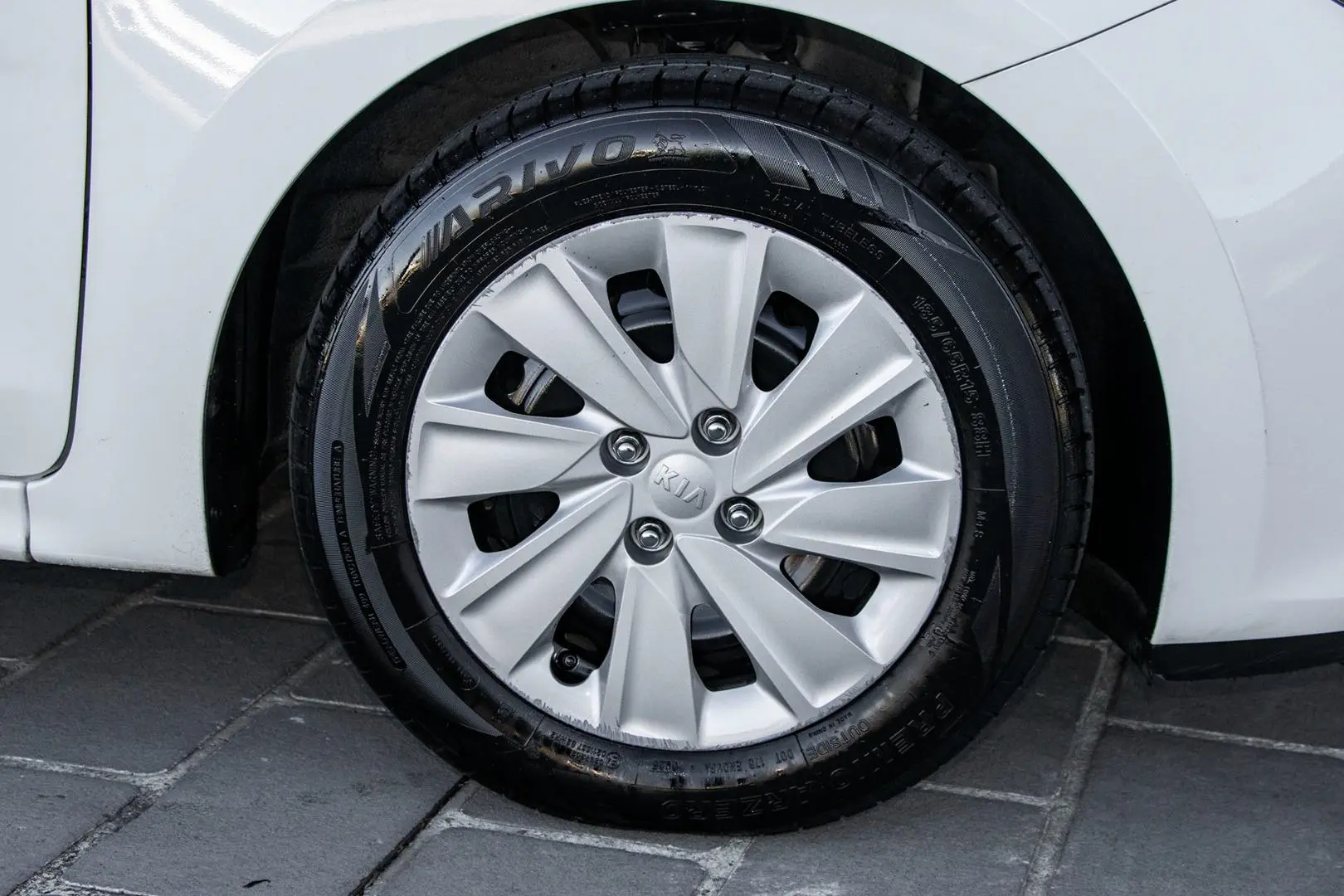 2019 Kia Rio Gallery Image 19