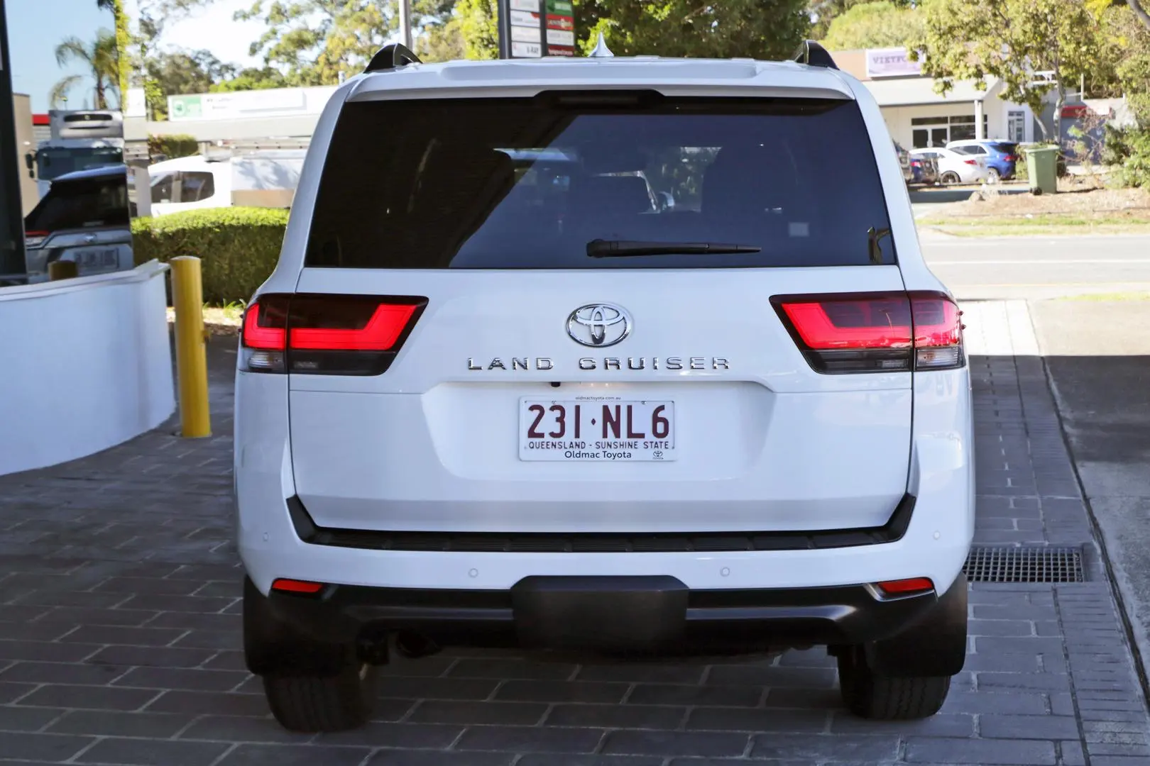 2023 Toyota Landcruiser Gallery Image 4