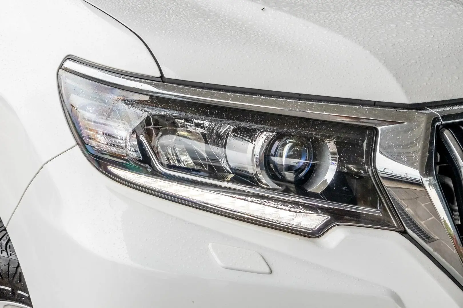 2023 Toyota Landcruiser Prado Gallery Image 21