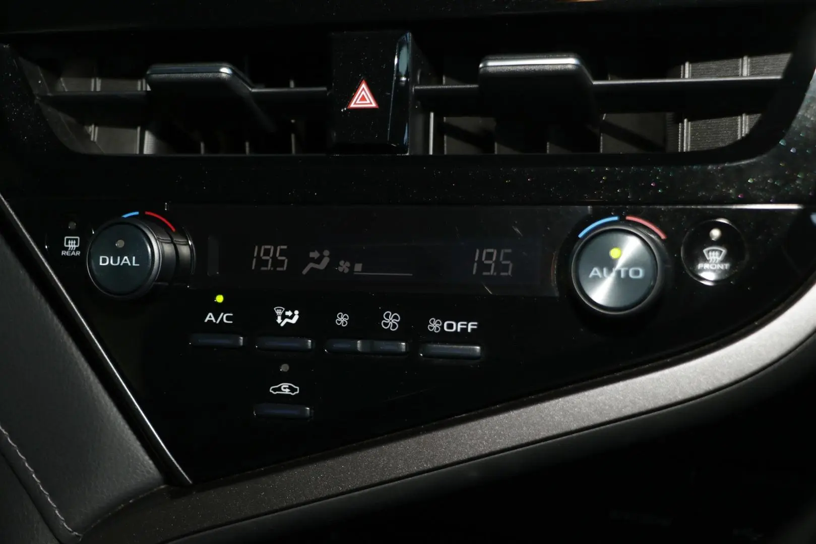 2023 Toyota Camry Gallery Image 15