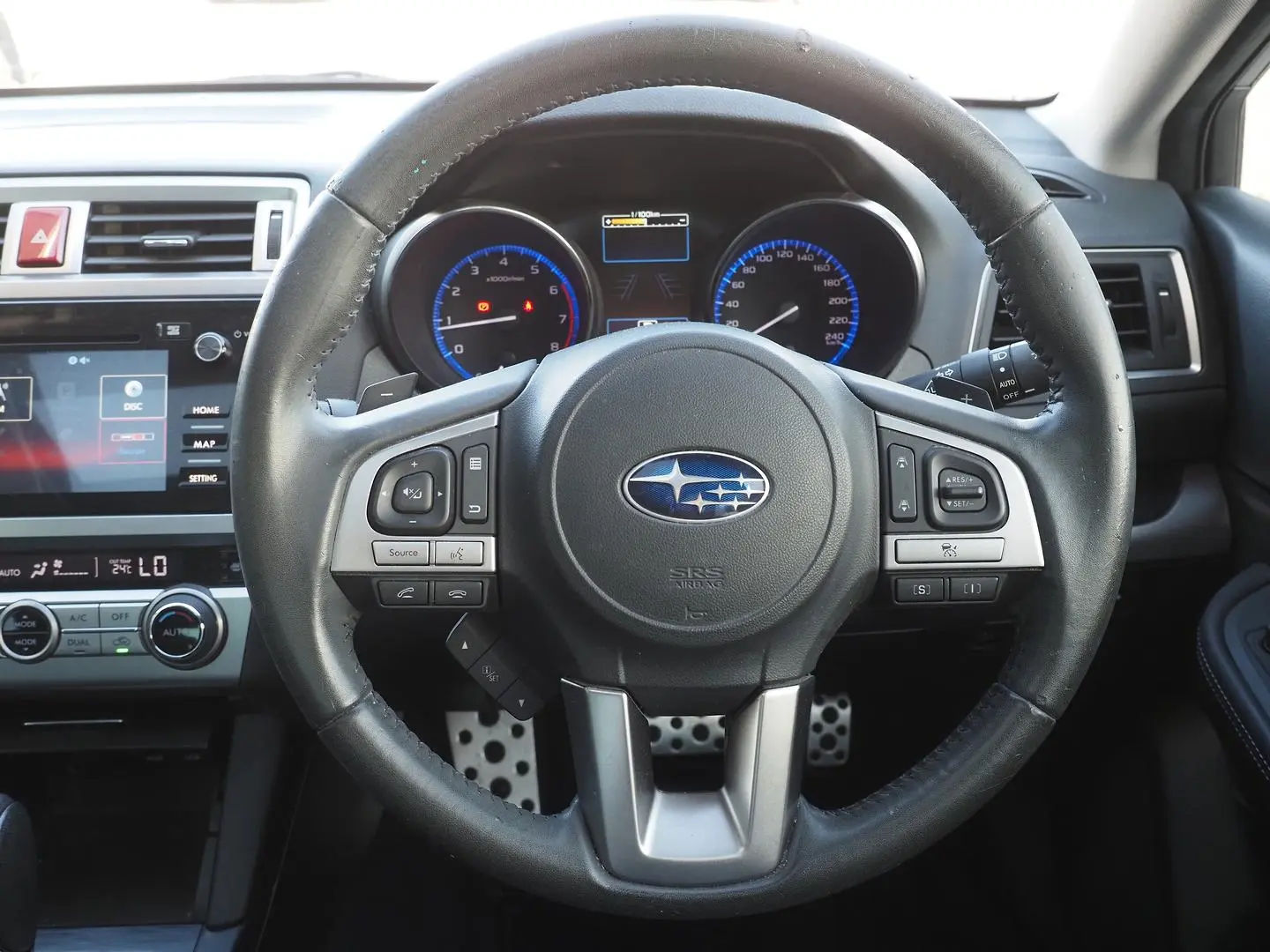 2015 Subaru Liberty Gallery Image 15