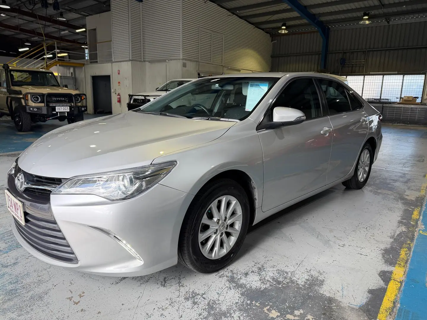 2016 Toyota Camry Gallery Image 7