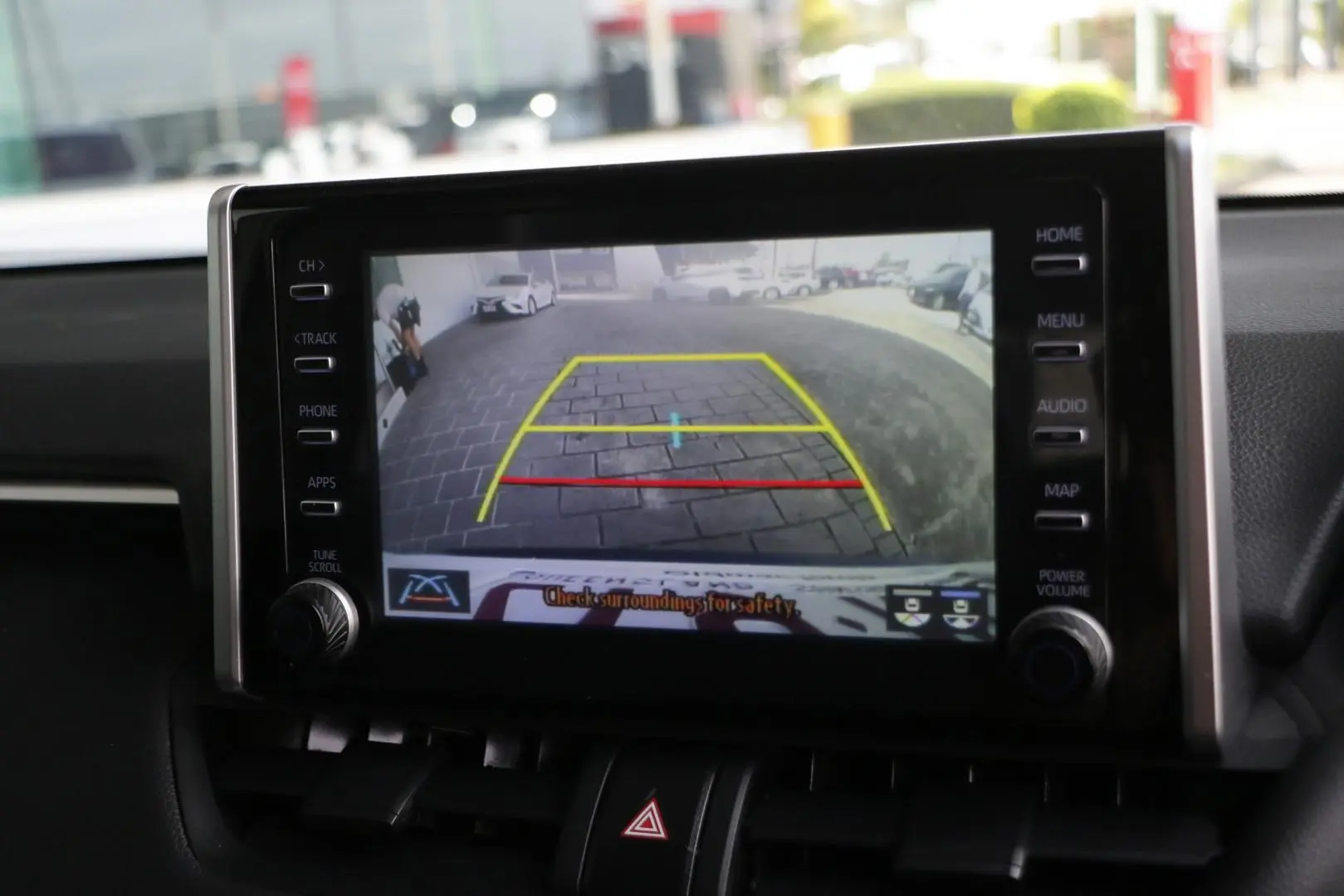 2022 Toyota RAV4 Gallery Image 11