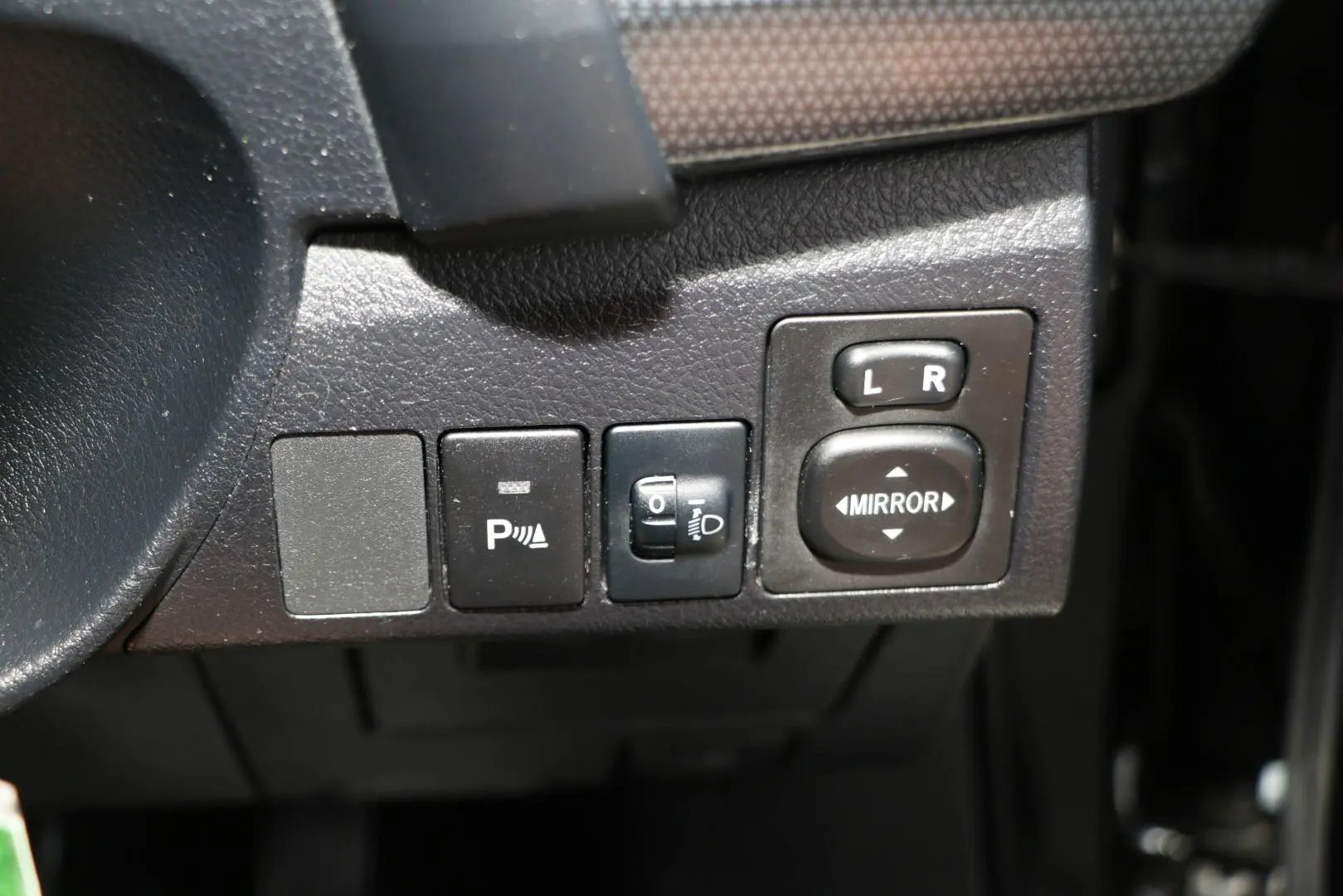 2018 Toyota Corolla Gallery Image 16