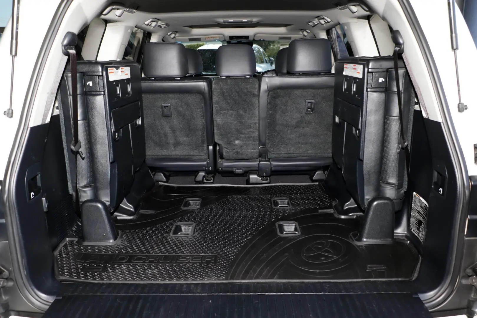 2018 Toyota Landcruiser Gallery Image 23