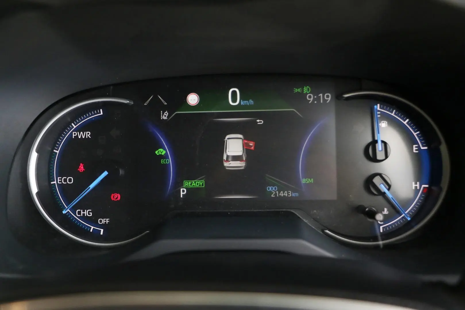 2024 Toyota RAV4 Gallery Image 12