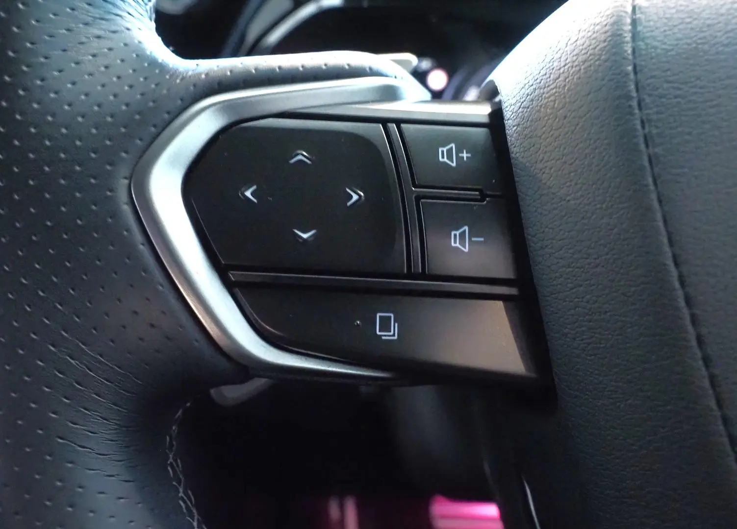 2024 Lexus NX Gallery Image 28