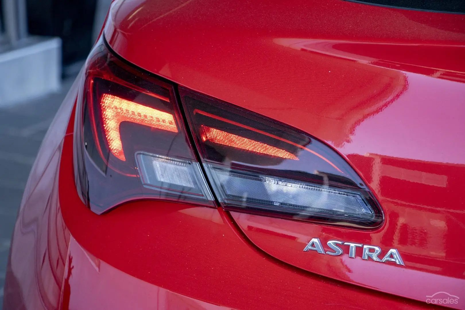 2015 Holden Astra Image 19