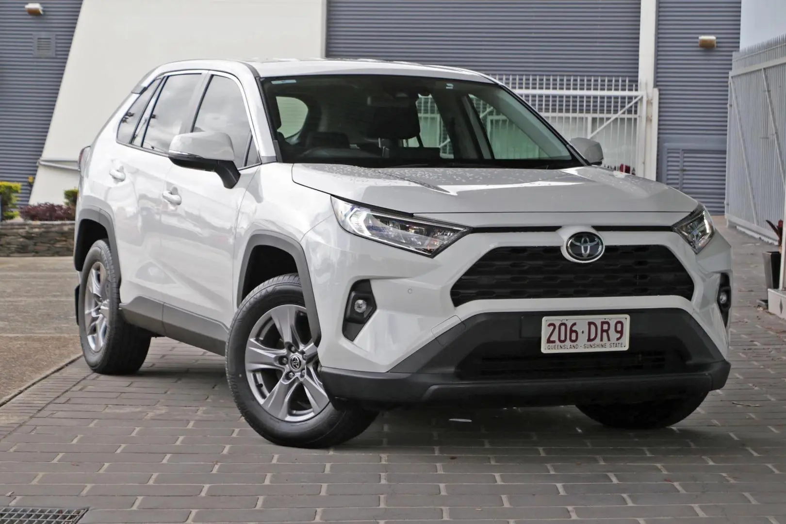 2022 Toyota RAV4 Image 3