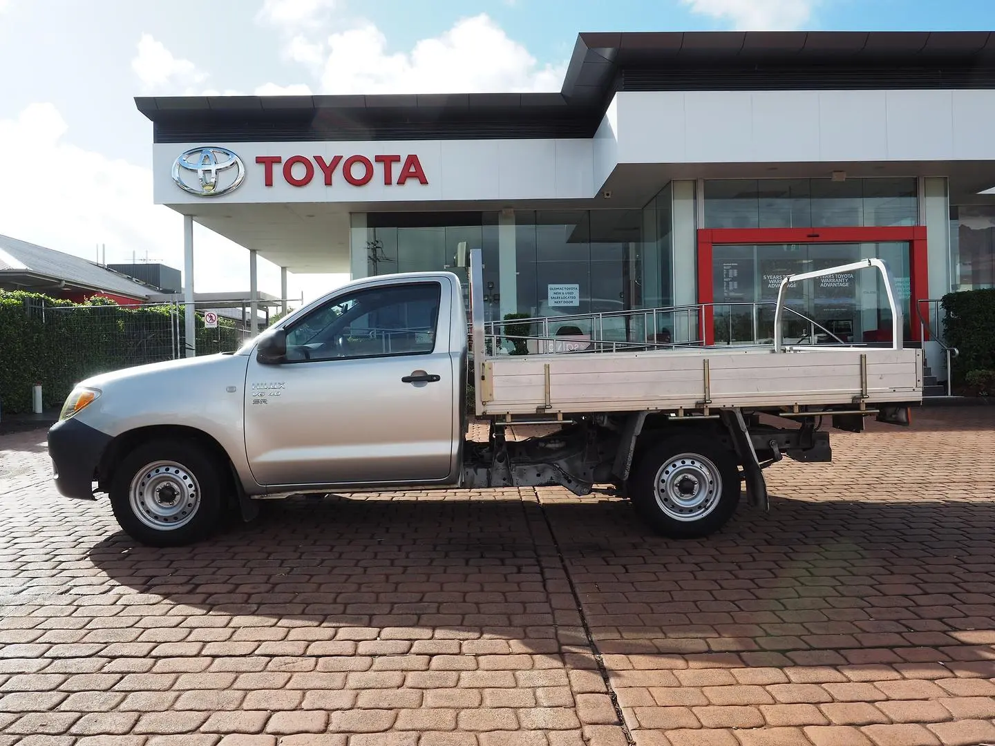 2005 Toyota Hilux Gallery Image 6