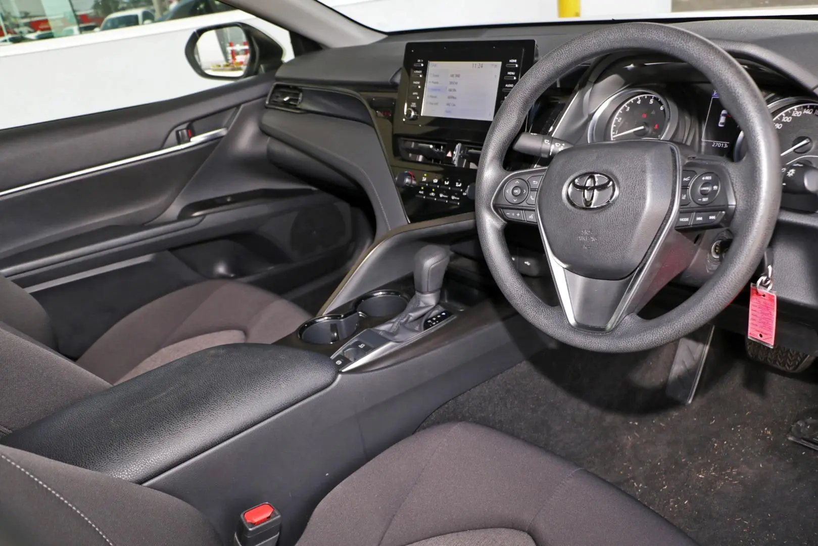 2024 Toyota Camry Gallery Image 8