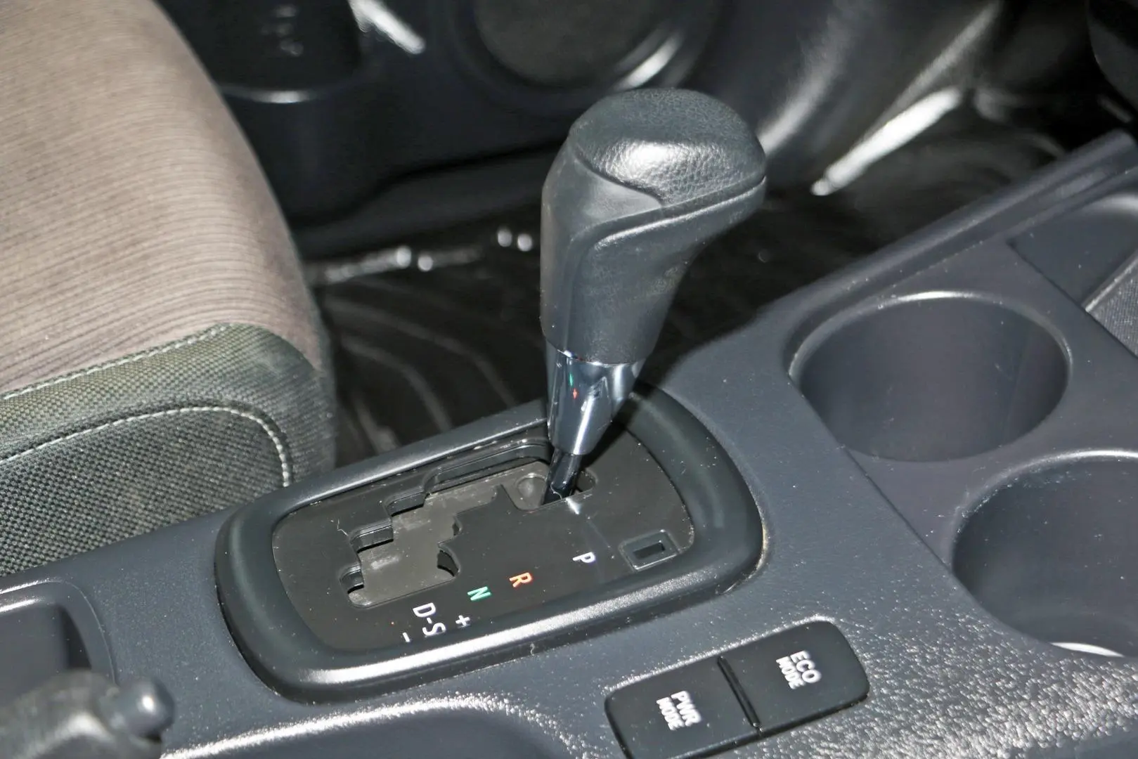 2018 Toyota Hilux Gallery Image 12