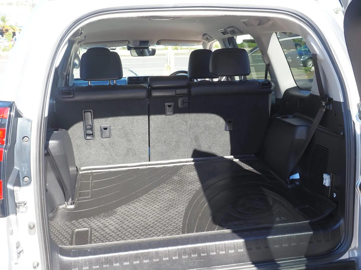 2021 Toyota Landcruiser Prado Gallery Image 15