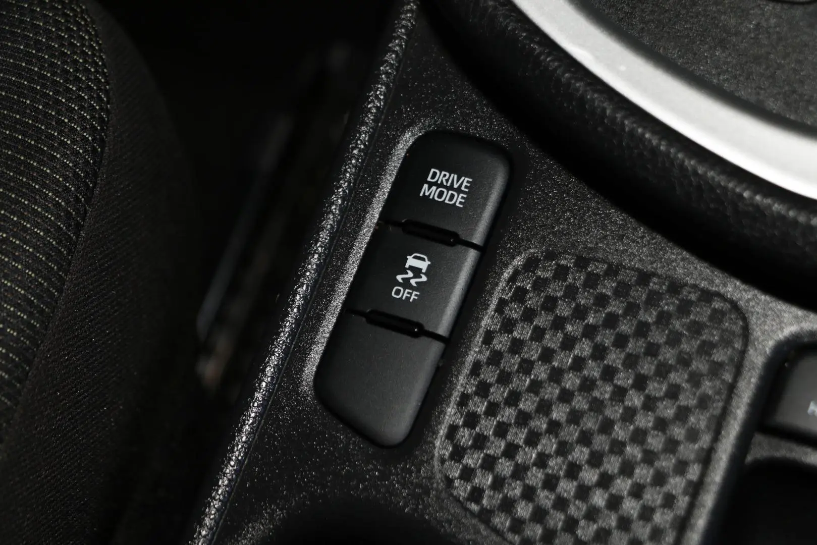 2023 Toyota Yaris Cross Gallery Image 13