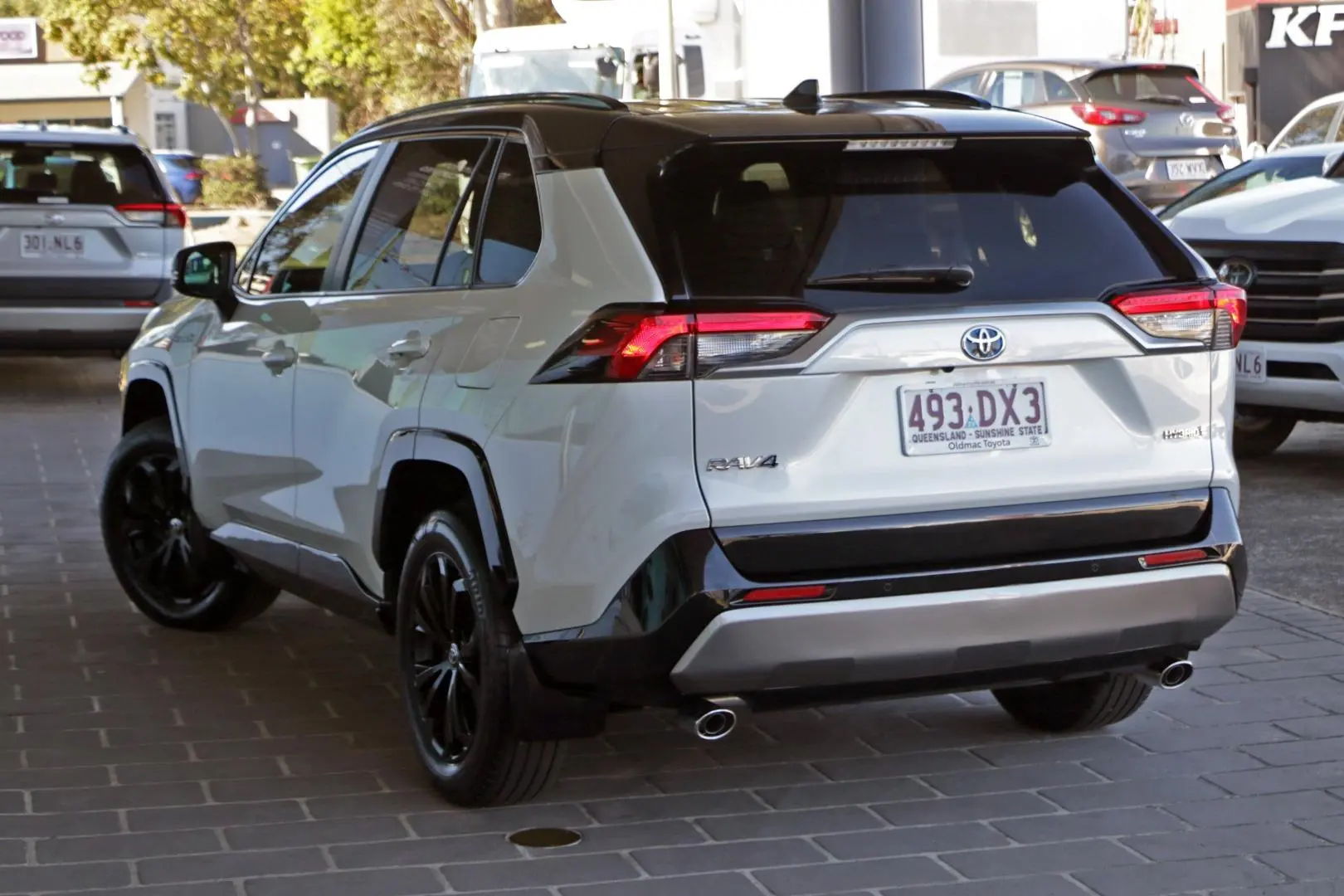 2022 Toyota RAV4 Gallery Image 2