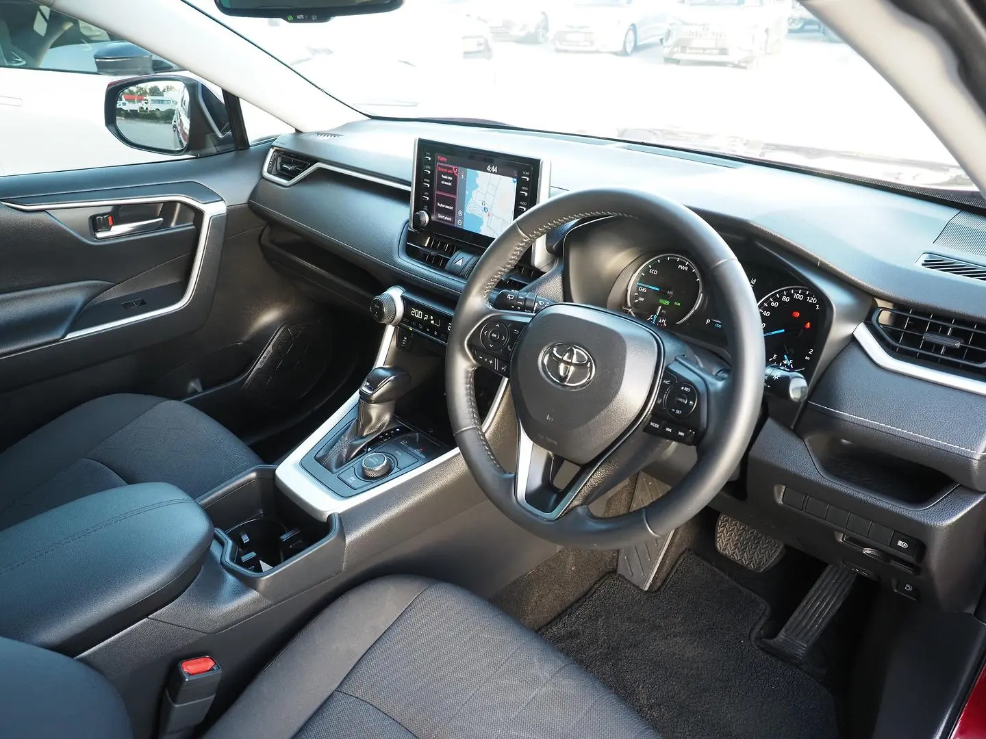 2022 Toyota RAV4 Gallery Image 4
