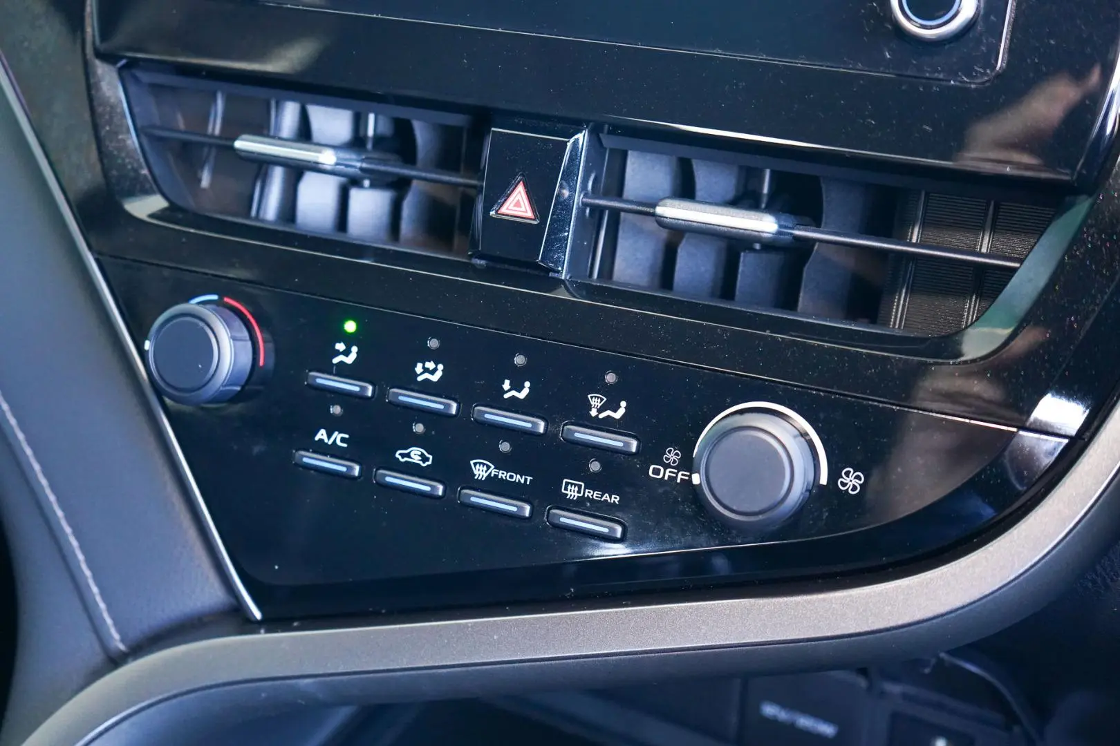 2022 Toyota Camry Gallery Image 14