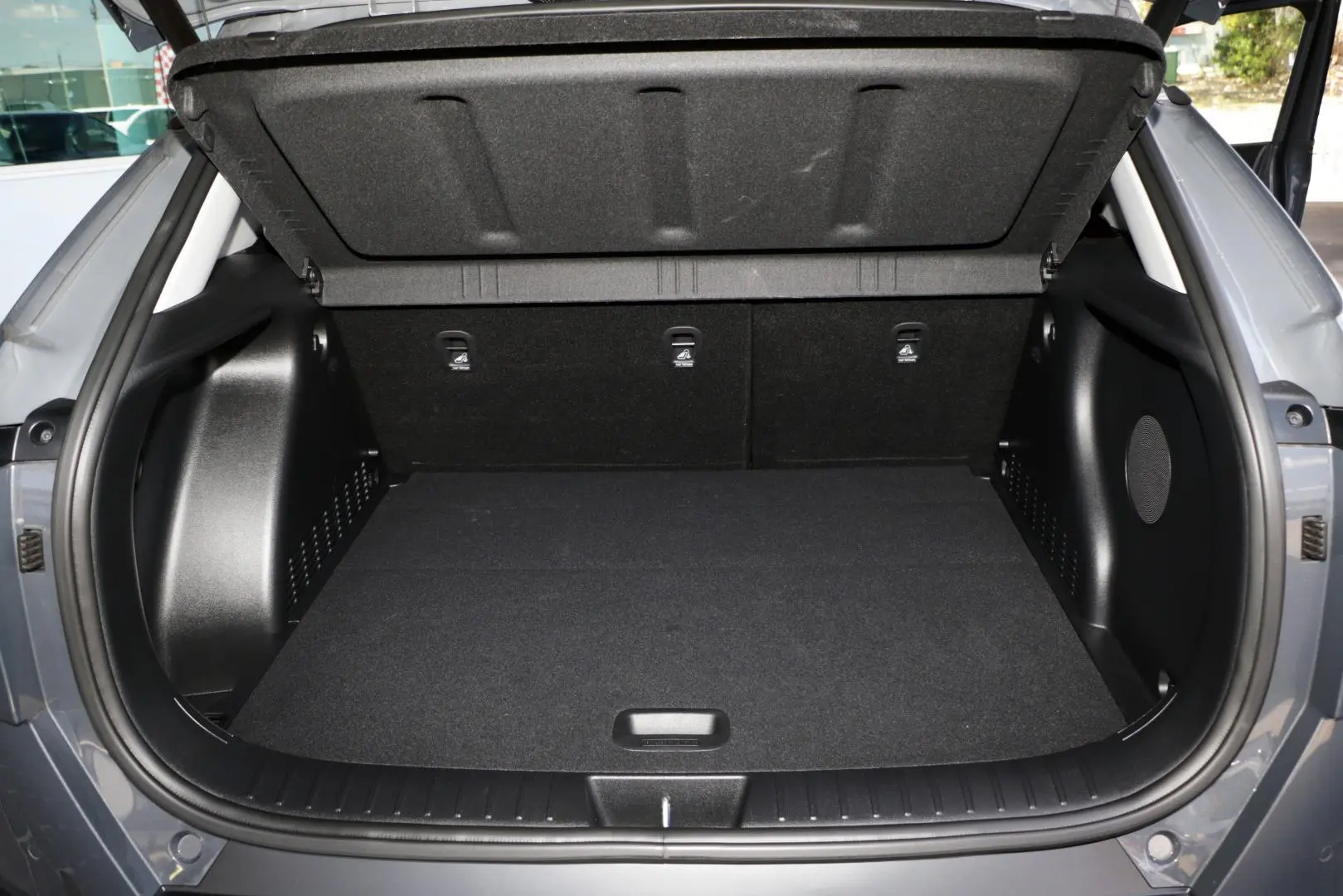 2024 Hyundai Kona Gallery Image 22