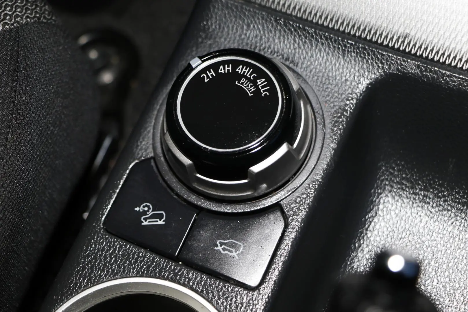 2022 Mitsubishi Triton Gallery Image 14