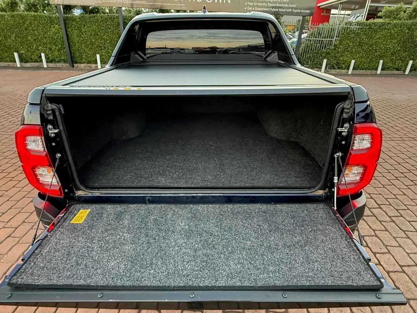 2022 Toyota Hilux Gallery Image 15